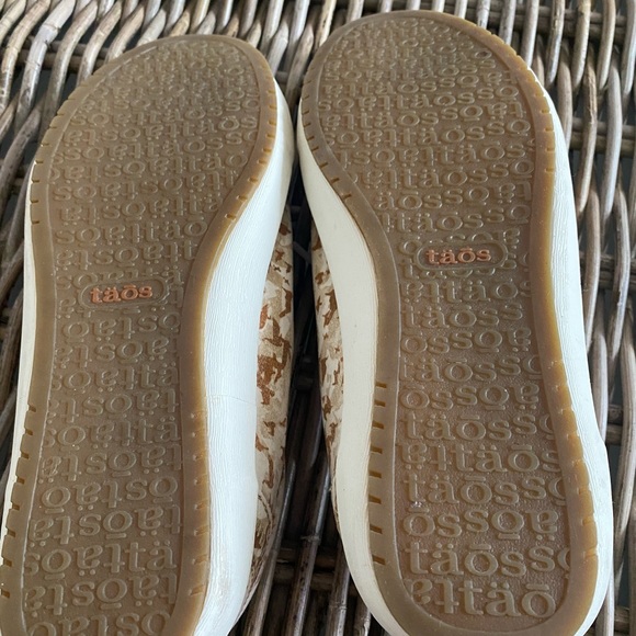 Taos Footwear star color desert camo like new only worn once. No damage - Picture 4 of 4